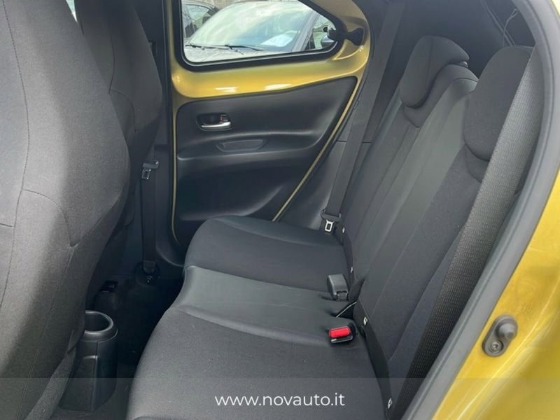Toyota Aygo X usata a Varese (19)