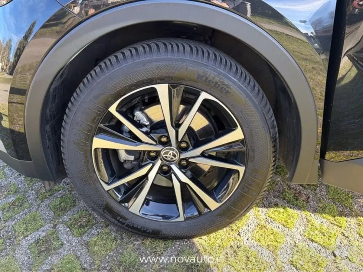 Toyota Toyota C-HR usata a Varese (11)