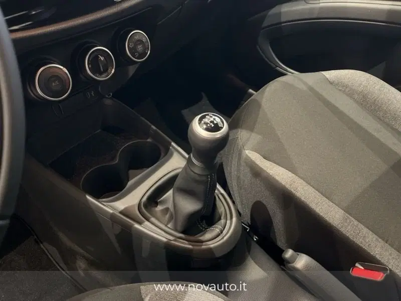 Toyota Aygo X nuova a Varese (20)