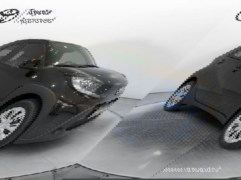 Toyota Aygo X nuova a Varese (3)