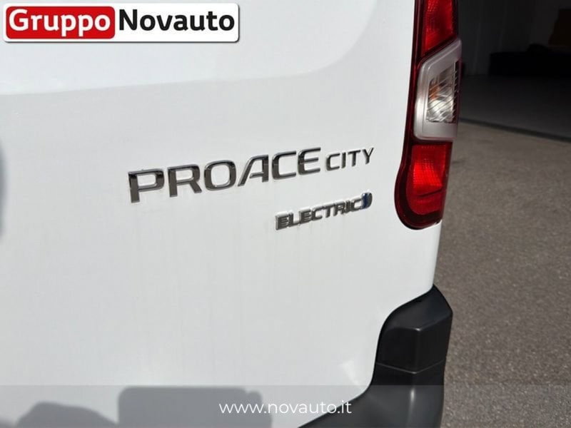 Toyota Proace City Electric usata a Varese (10)