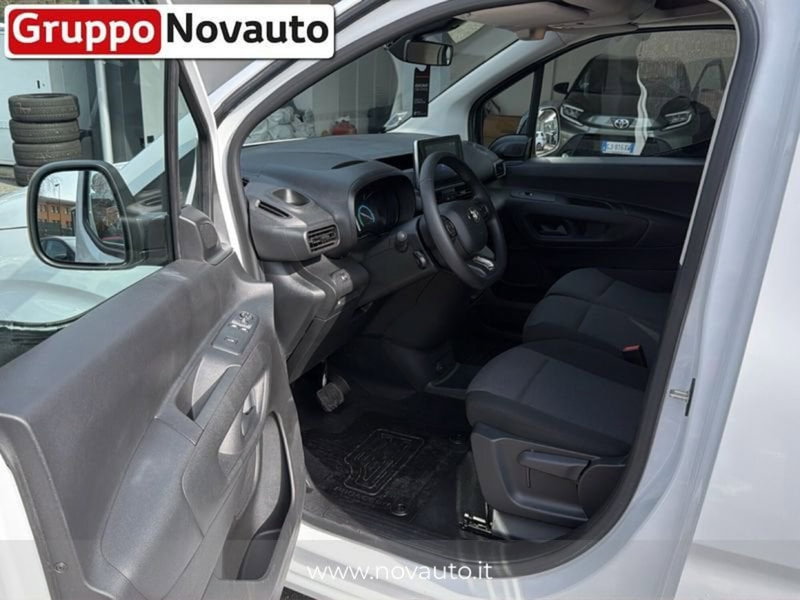 Toyota Proace City Electric usata a Varese (14)