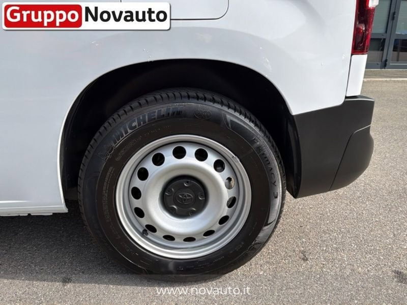 Toyota Proace City Electric usata a Varese (19)