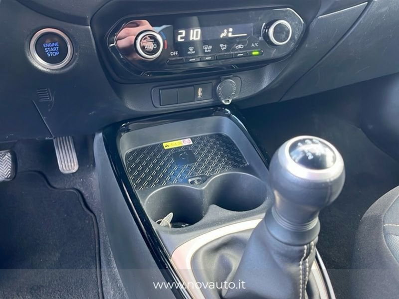 Toyota Aygo X usata a Varese (18)