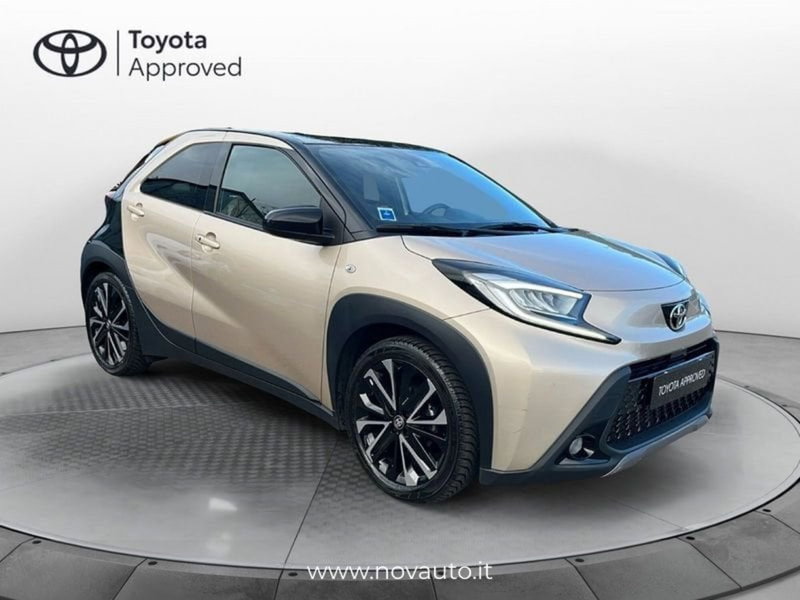 Toyota Aygo X usata a Varese (4)
