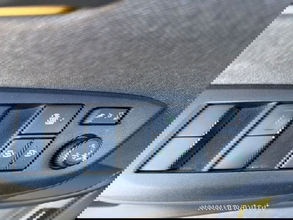 Toyota Yaris Cross usata a Varese (20)