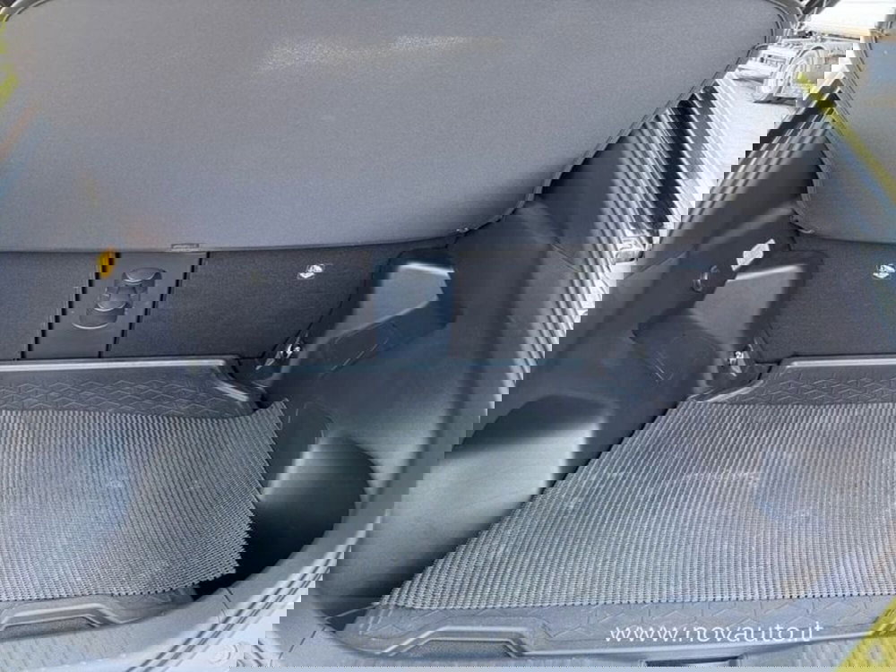 Toyota Yaris Cross usata a Varese (6)