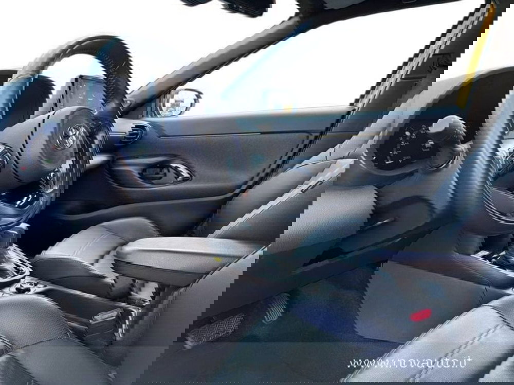 Toyota Yaris Cross usata a Varese (7)