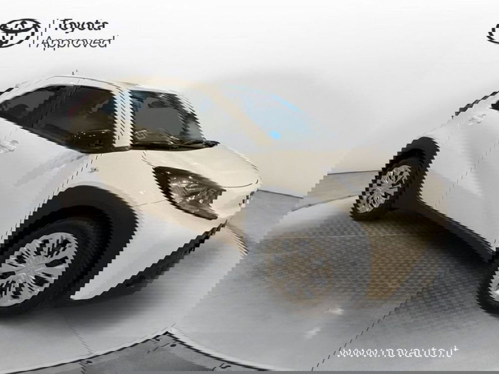Toyota Aygo X nuova a Varese (3)