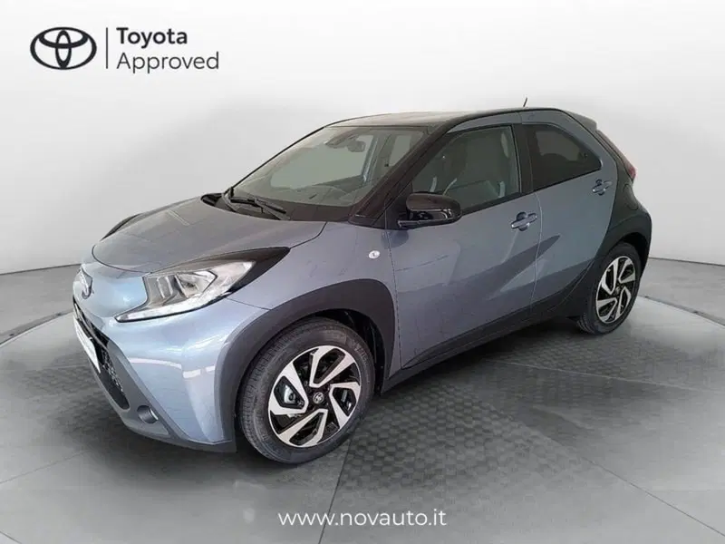 Toyota Aygo X nuova a Varese