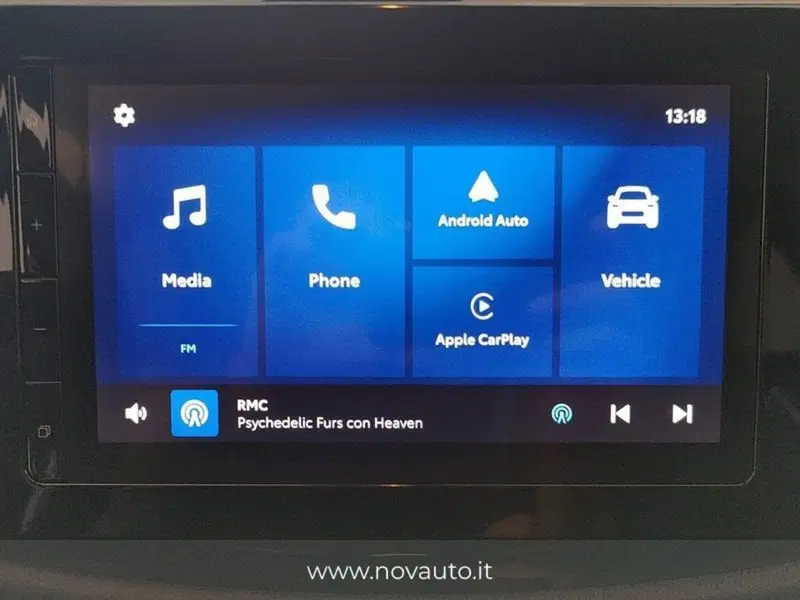 Toyota Aygo X nuova a Varese (15)