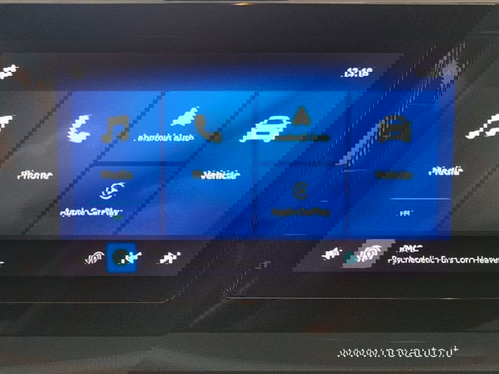 Toyota Aygo X nuova a Varese (15)