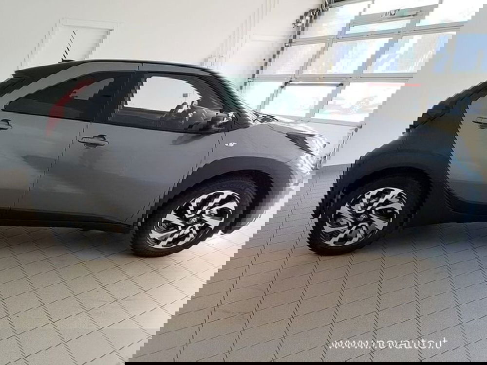 Toyota Aygo X nuova a Varese (7)