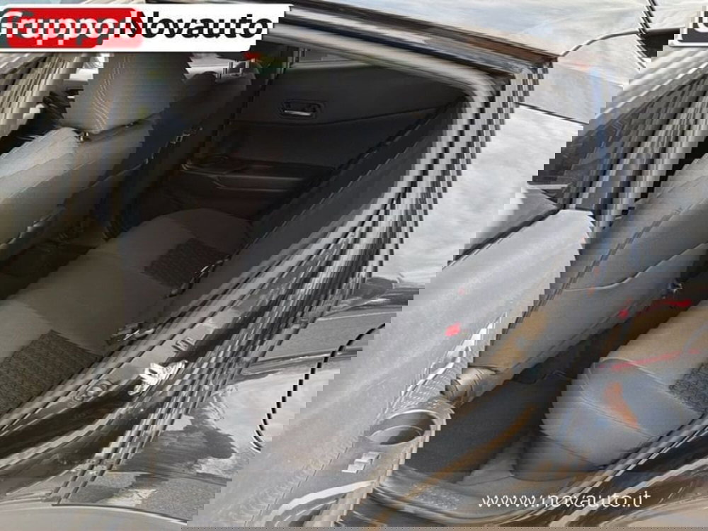 Toyota Toyota C-HR usata a Varese (11)