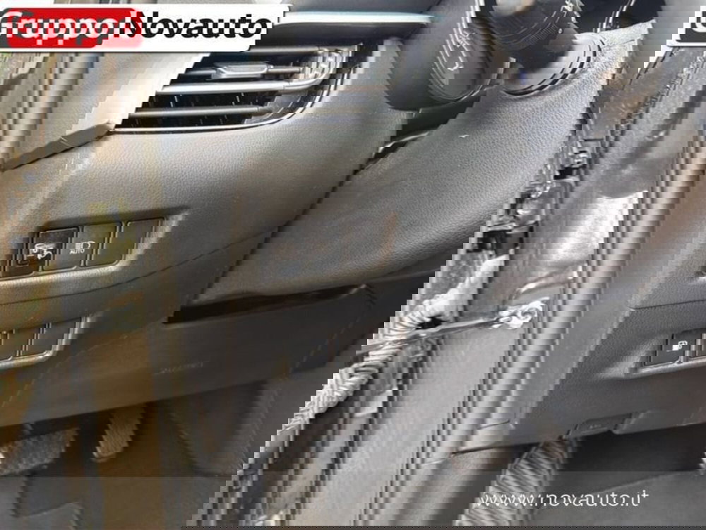 Toyota Toyota C-HR usata a Varese (13)