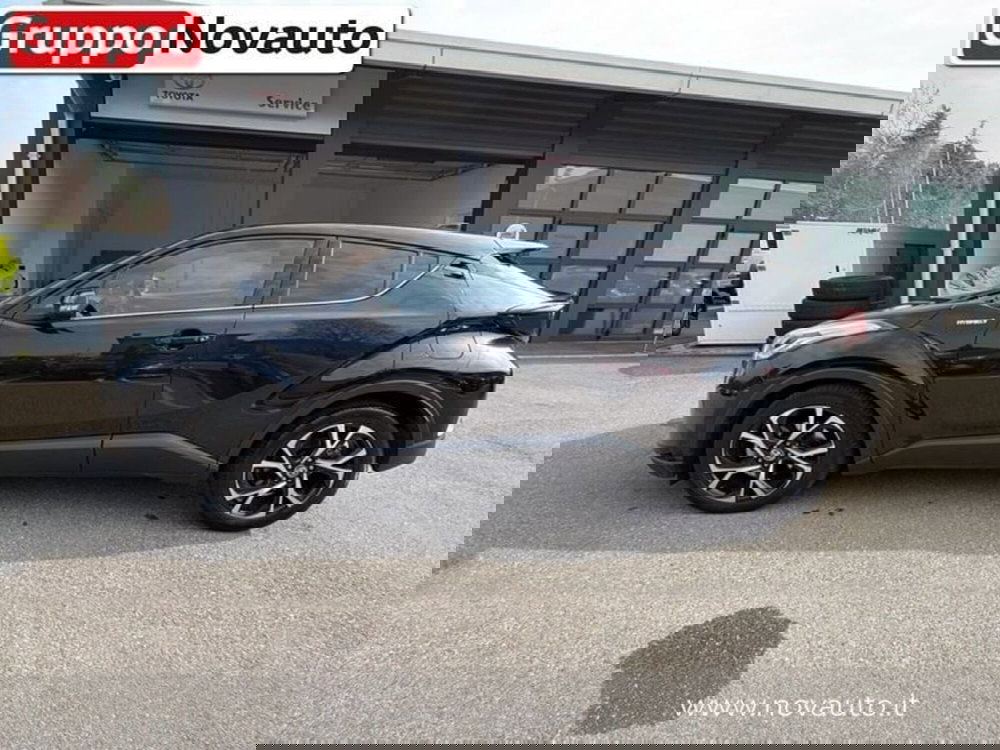 Toyota Toyota C-HR usata a Varese (8)