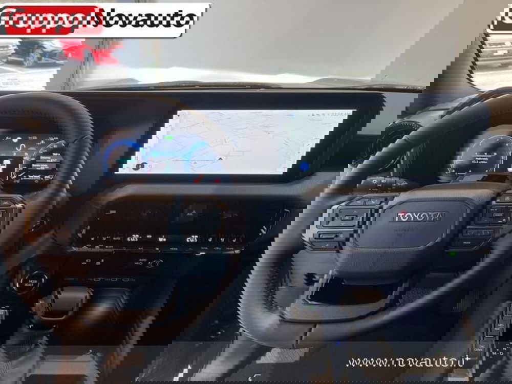 Toyota Land Cruiser nuova a Varese (14)