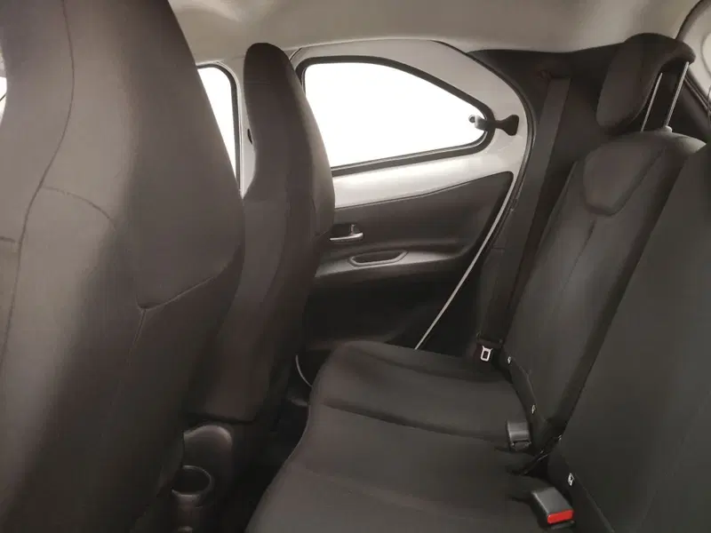 Toyota Aygo X usata a Roma (15)