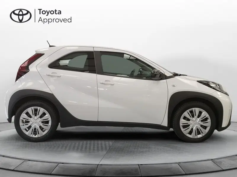 Toyota Aygo X usata a Roma (17)