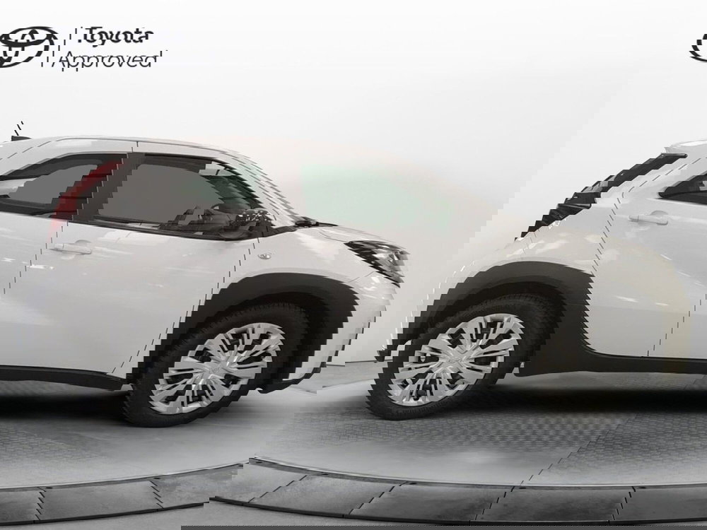 Toyota Aygo X usata a Roma (17)