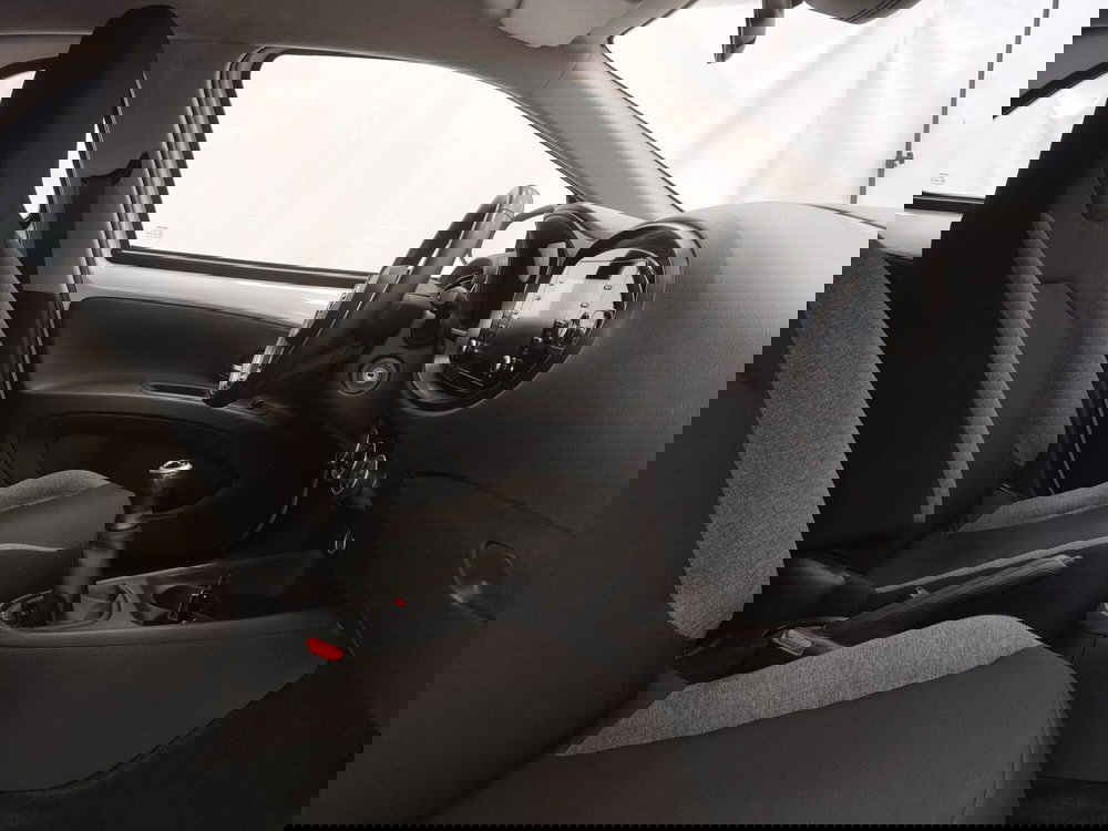 Toyota Aygo X usata a Roma (6)