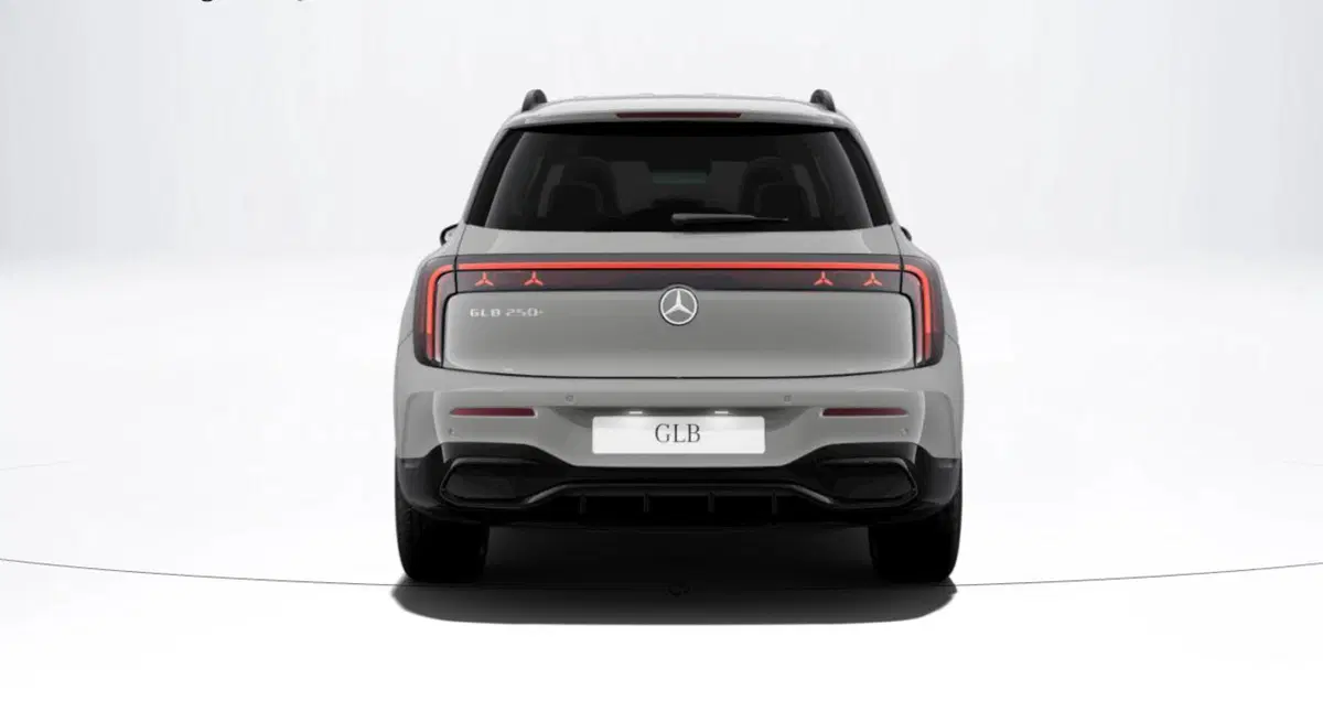 Mercedes-Benz GLB EQ nuova a Bergamo (3)