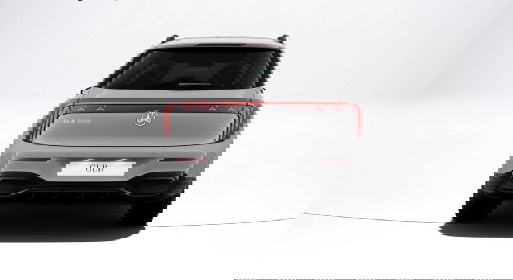 Mercedes-Benz GLB nuova a Bergamo (3)