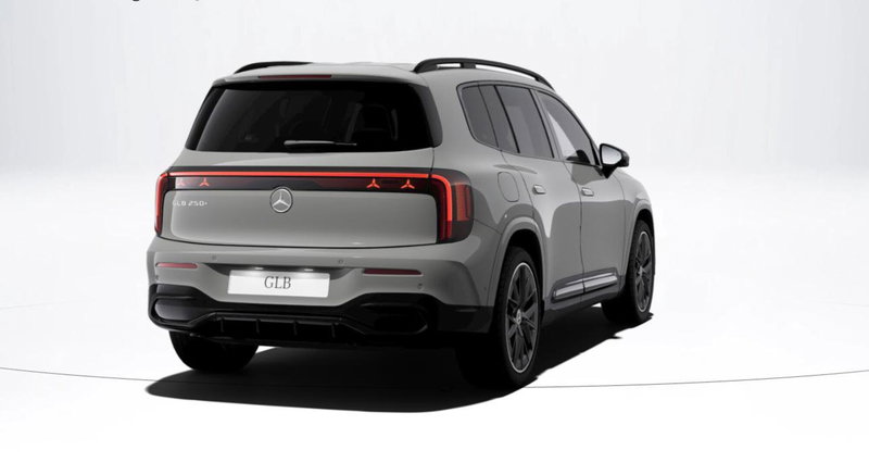 Mercedes-Benz GLB EQ nuova a Bergamo (4)