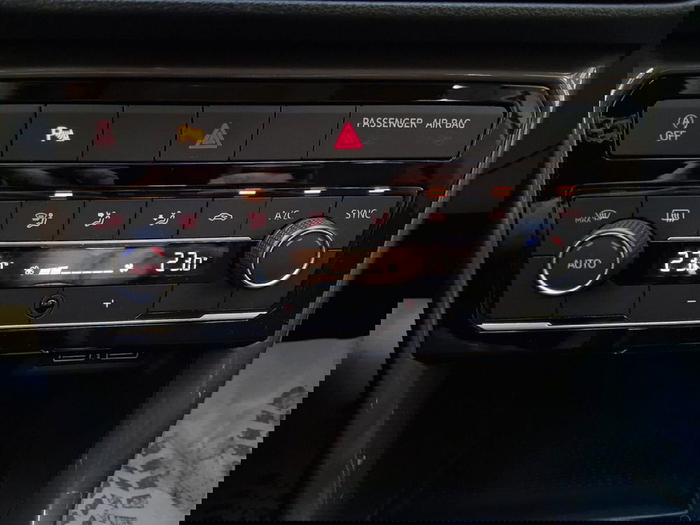 Volkswagen T-Cross usata a Bologna (16)