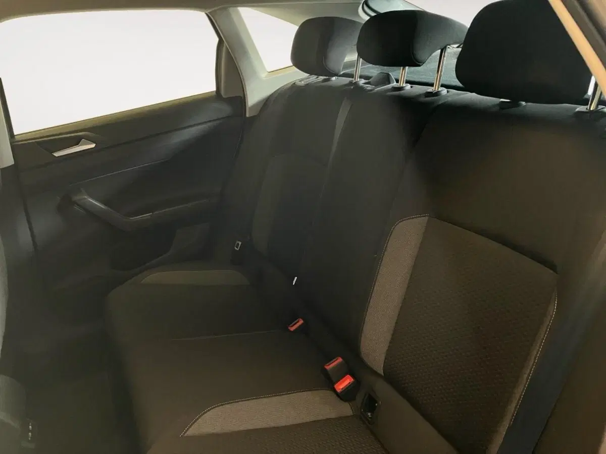 Volkswagen Taigo usata a Bologna (9)