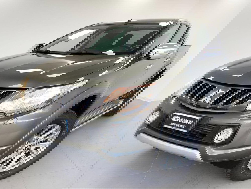 Mitsubishi L200 usata a Como