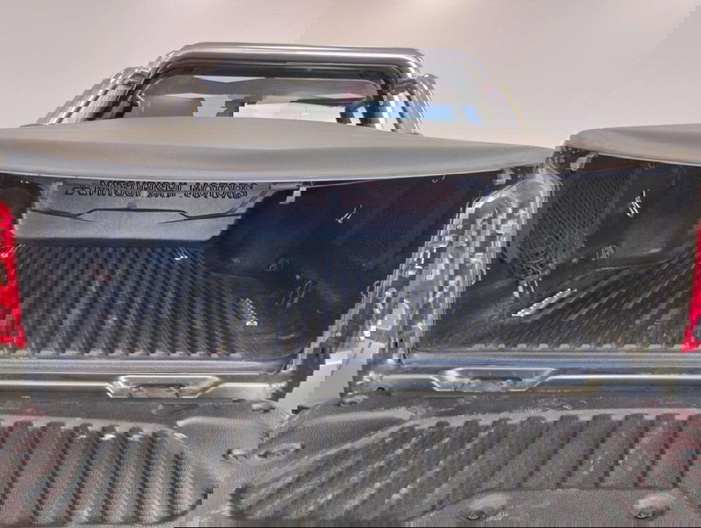 Mitsubishi L200 usata a Como (18)