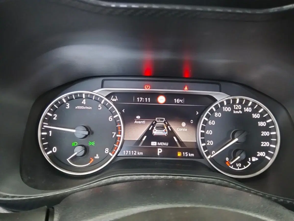 Nissan Juke usata a Como (12)