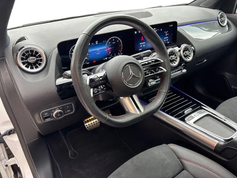 Mercedes-Benz GLA SUV usata a Pescara (8)