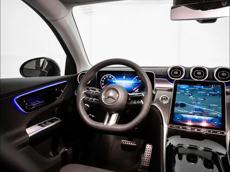 Mercedes-Benz GLC Coupé nuova a Macerata (16)