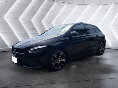 Mercedes-Benz Classe B 180 Progressive Advanced Plus auto del 2025 usata a Salerno