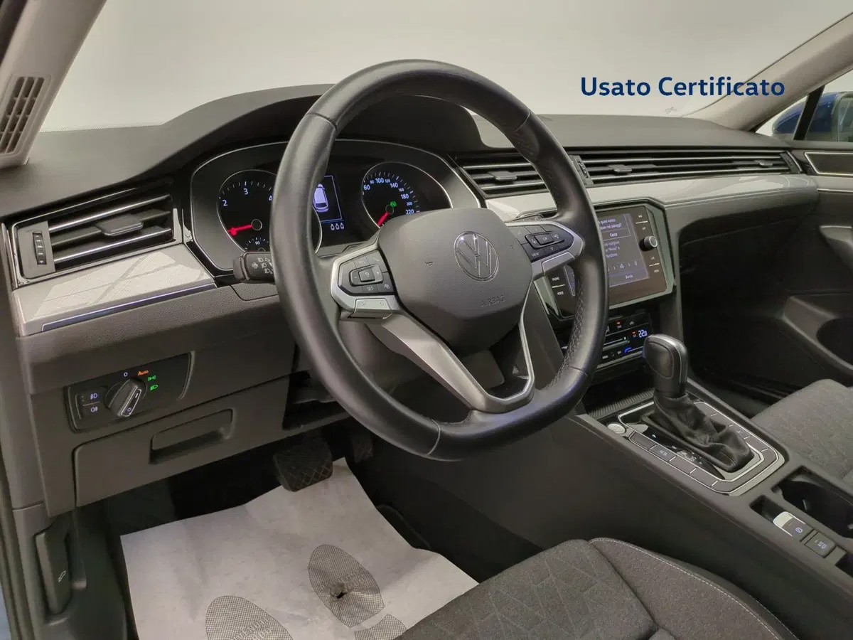 Volkswagen Passat Variant usata a Avellino (15)