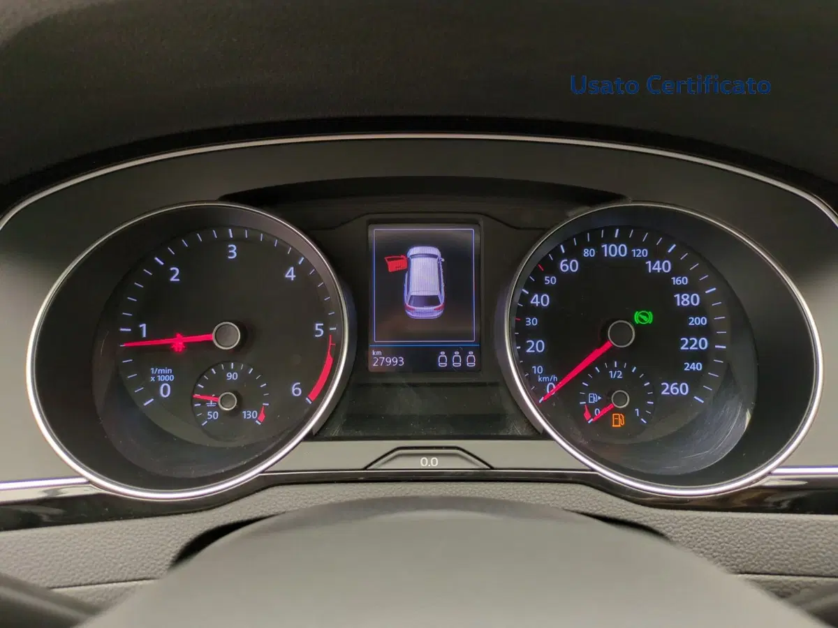 Volkswagen Passat Variant usata a Avellino (18)