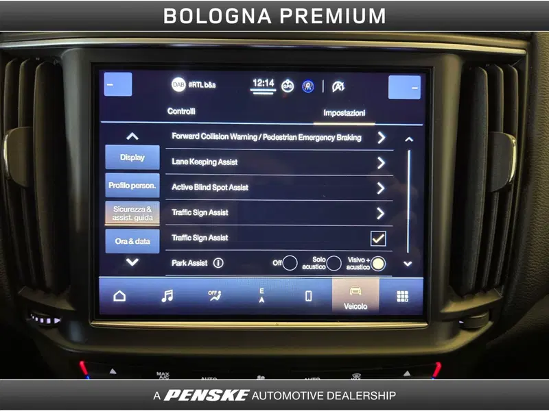 Maserati Levante usata a Bologna (17)