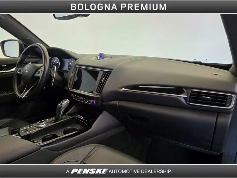 Maserati Levante usata a Bologna (19)