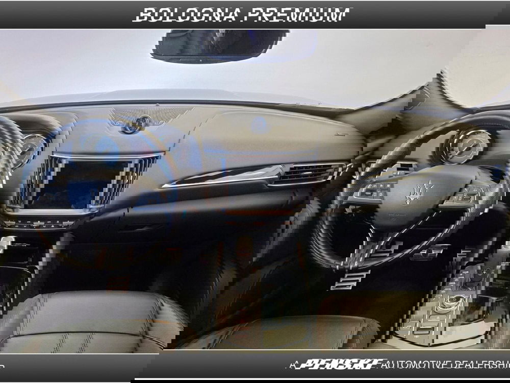 Maserati Levante usata a Bologna (4)