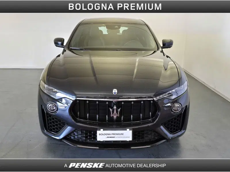 Maserati Levante usata a Bologna (7)