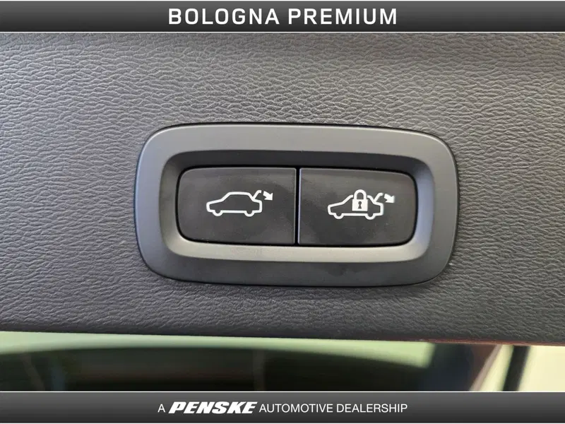 Volvo XC40 usata a Bologna (11)