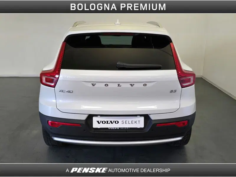 Volvo XC40 usata a Bologna (7)