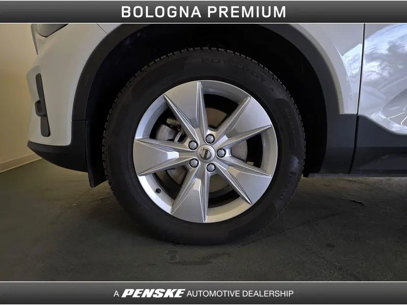 Volvo XC40 usata a Bologna (9)