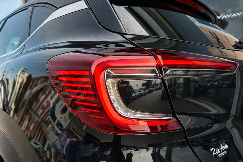 Renault Captur usata a Rimini (2)