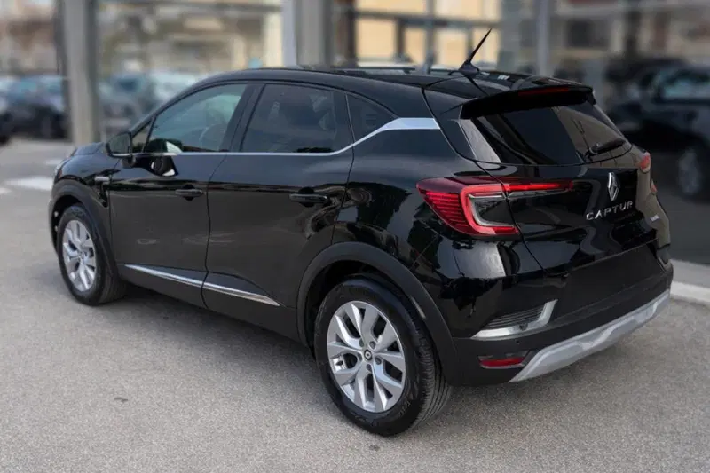 Renault Captur usata a Rimini (5)