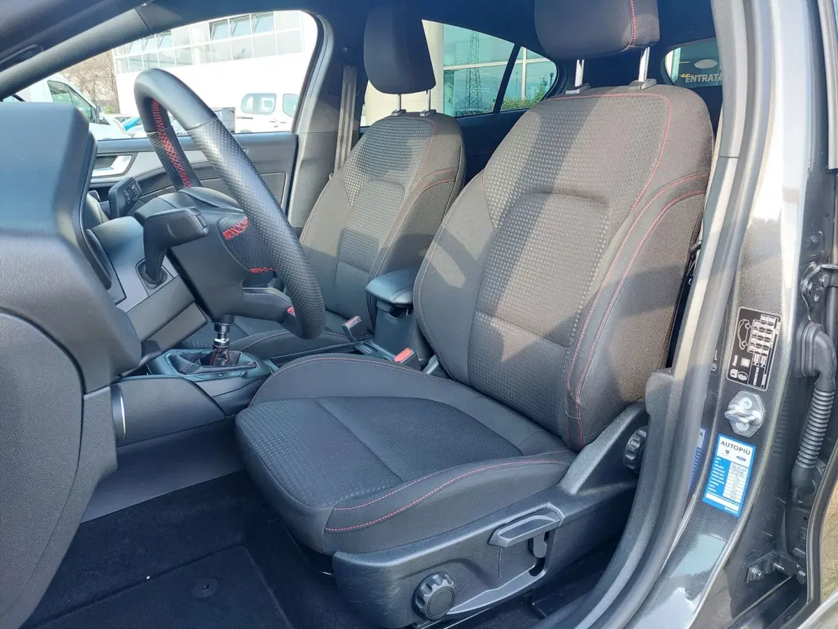 Ford Focus usata a Treviso (9)