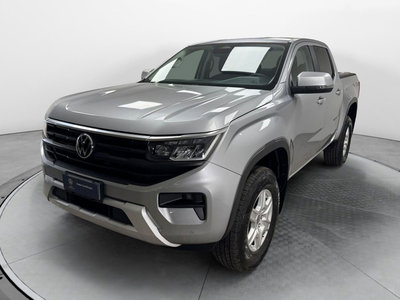 Volkswagen Amarok 2.0 tdi Life 4motion auto nuova a Carnago