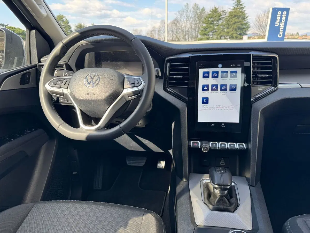 Volkswagen Amarok nuova a Varese (13)